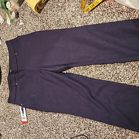 Hillary Radlry new with tag. Black pants size M. Has real pockets. - Picture 4 of 8